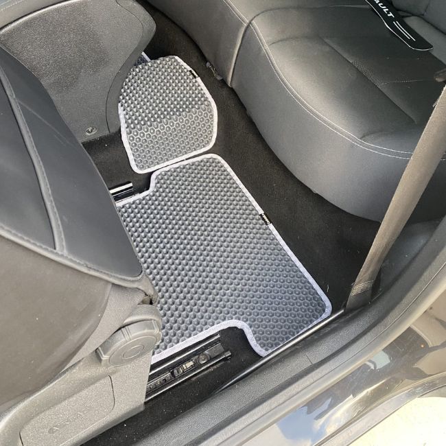 Personalizare covorașe auto EVA — culori, margine și logo