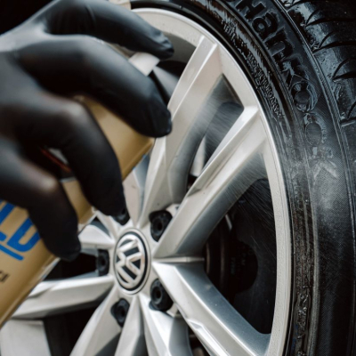 K2 Bold Tire Shine – Luciu și Protecție pentru Anvelope, Efect Negru Intens